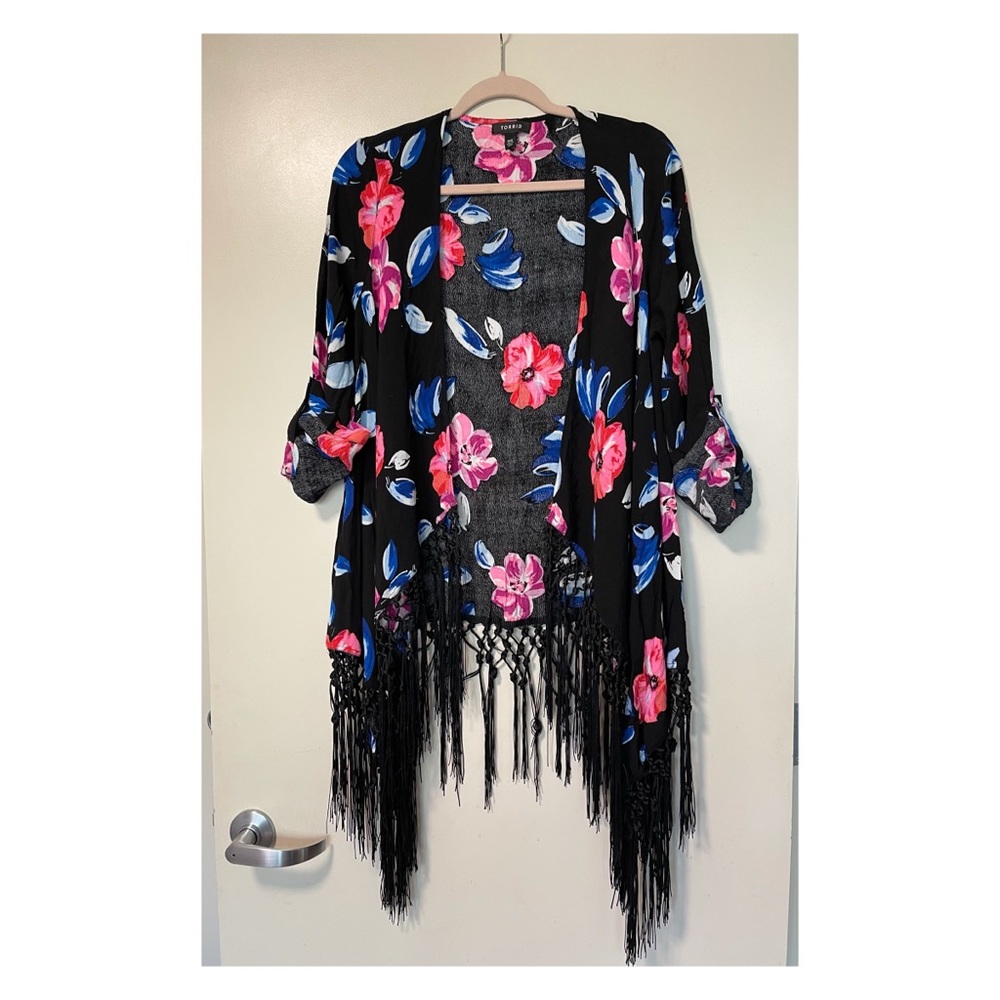 Torrid floral Cardigan size 00